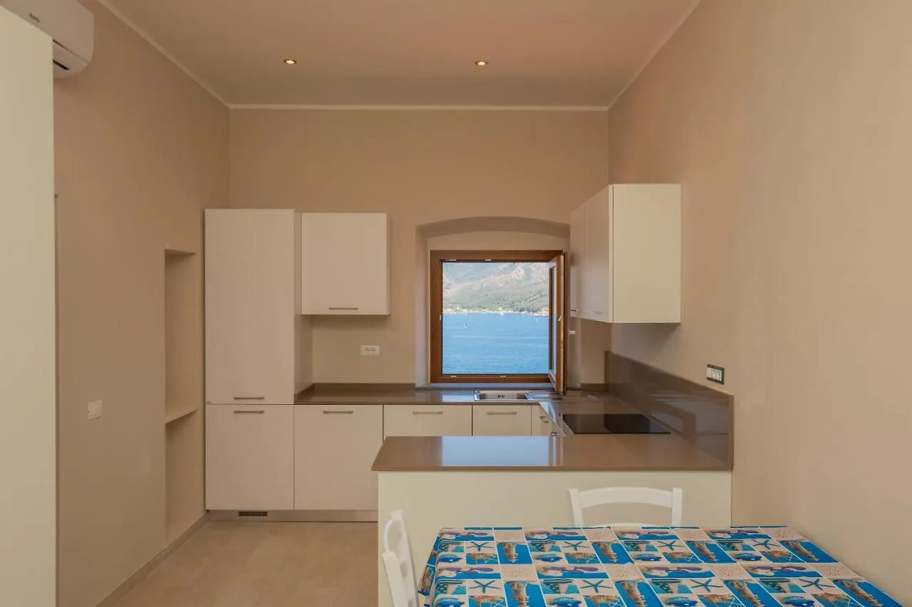 פורטופראיו Helloelba Appartamento Il Faro