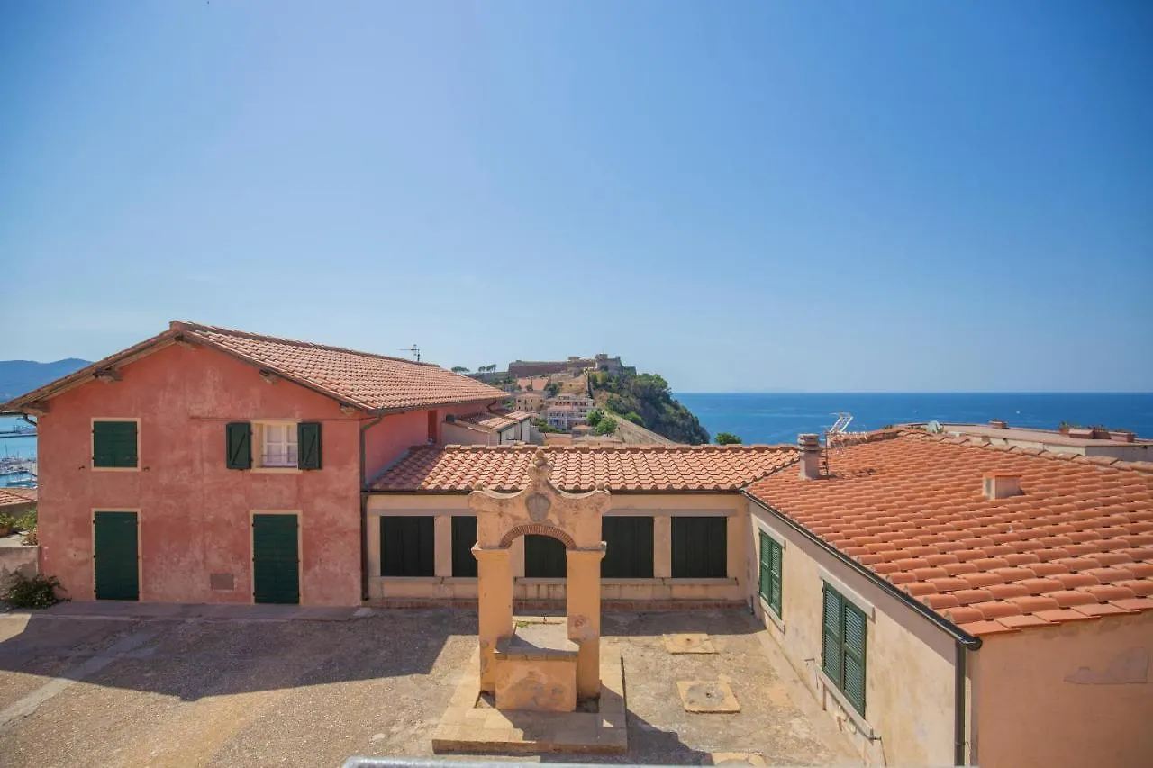 פורטופראיו Helloelba Appartamento Il Faro